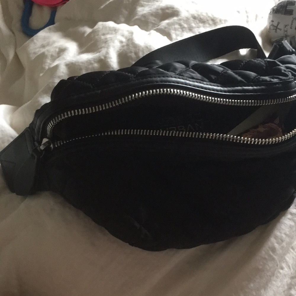 Cross body black bag